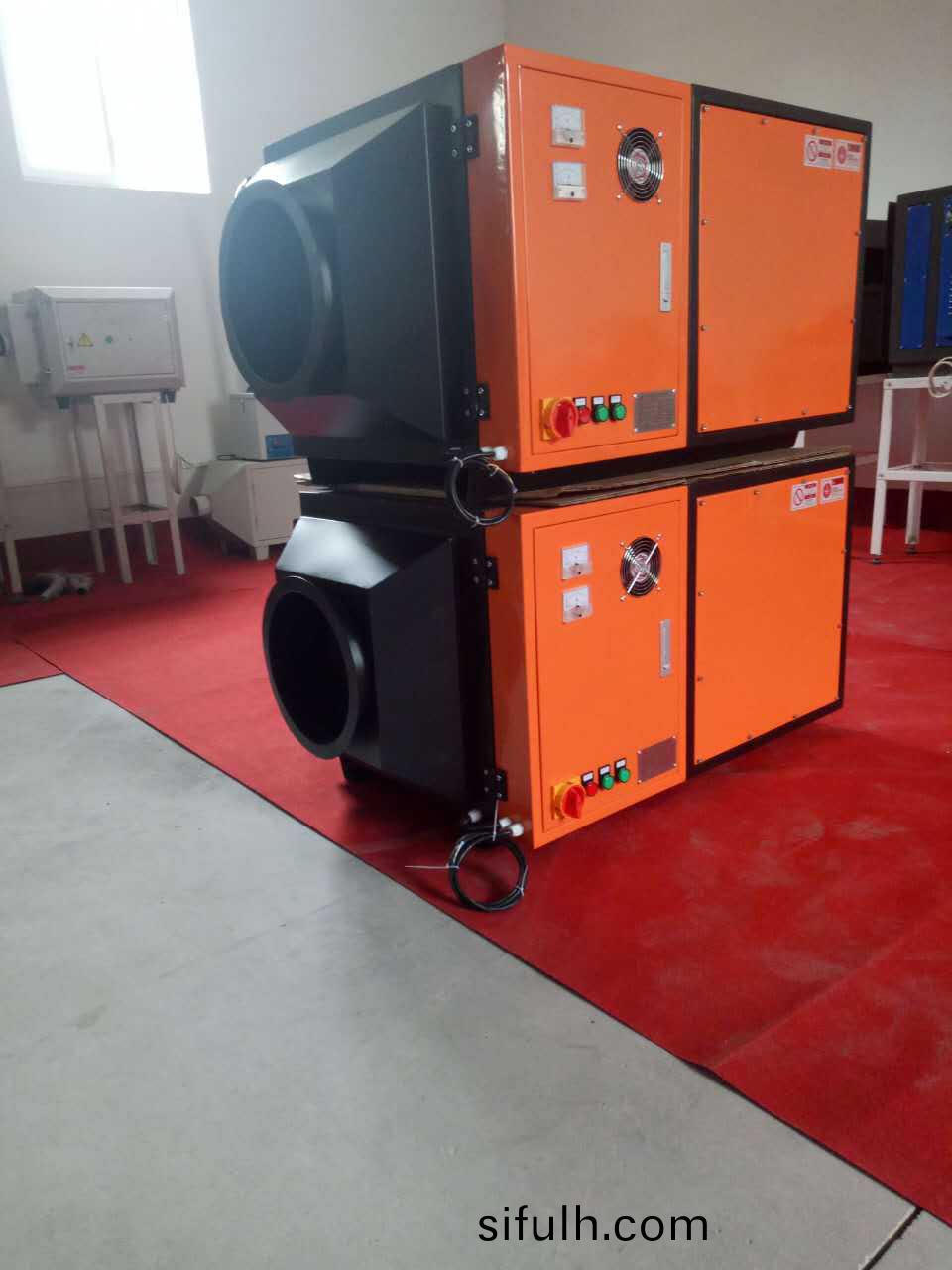 車(che)間空(kong)氣淨化(hua)器(qi)的必要(yao)性(xing)