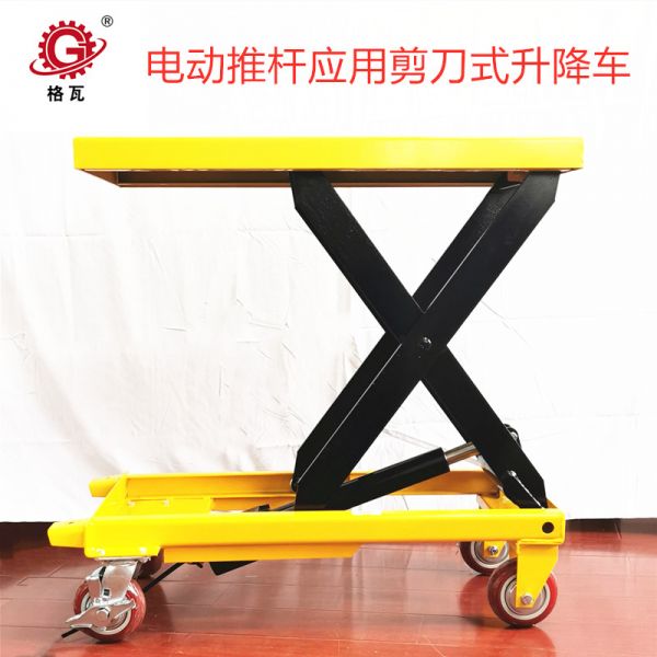 格(ge)瓦直流電動(dòng)(dong)推(tui)桿(gan)應(yīng)用(yong)剪(jian)刀(dao)式陞(sheng)降(jiang)小車(chē)